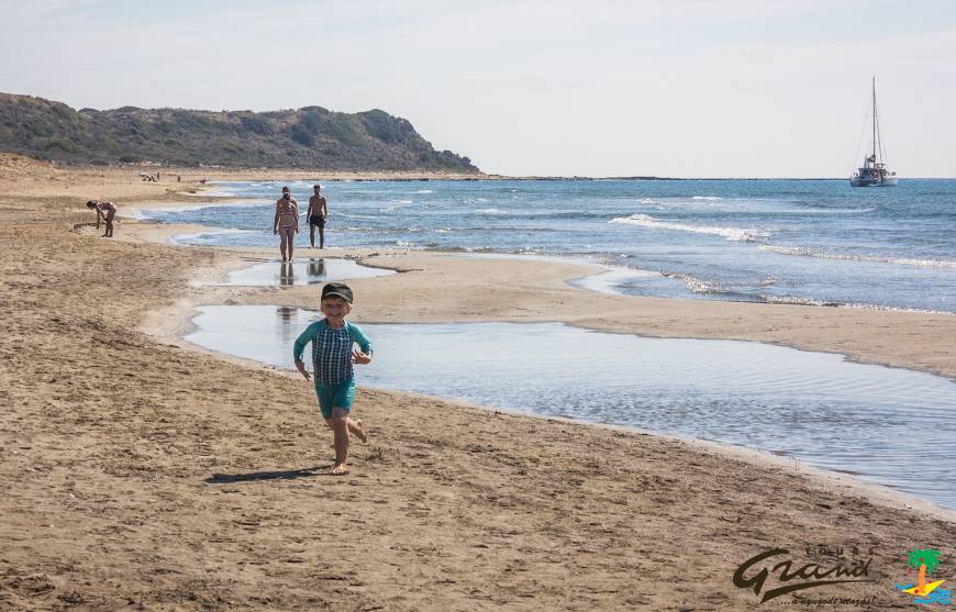 Mounda beach