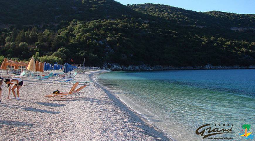 Antisamos beach