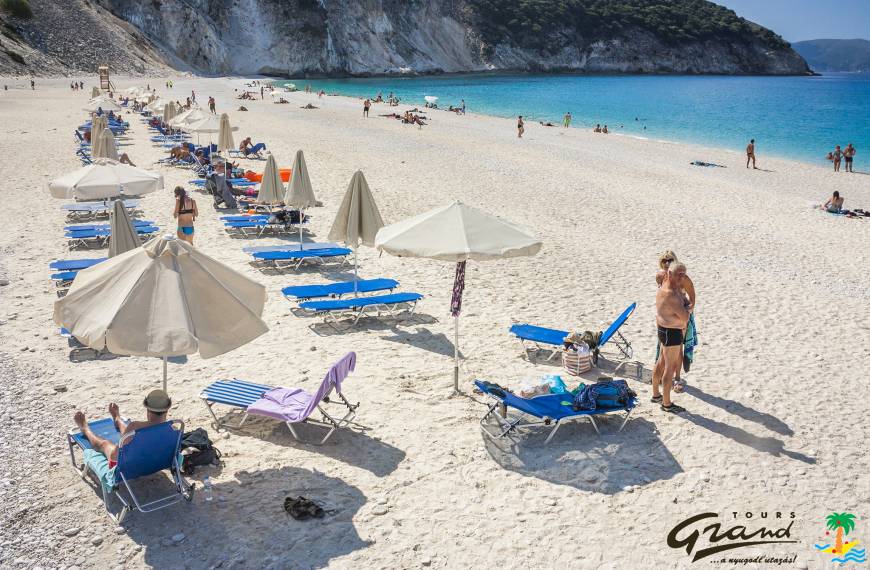 Myrtos beach