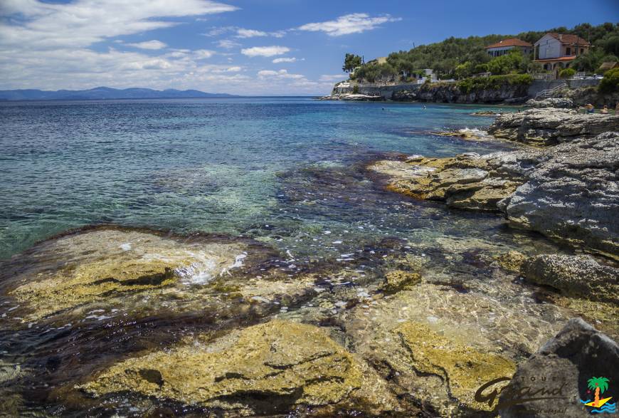 Paxos-Antipaxos